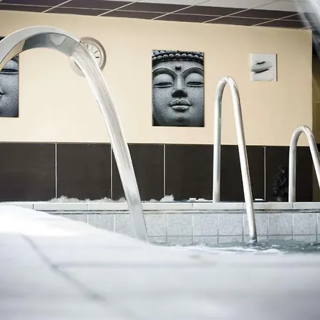 Vacanceole - Motas Hotel